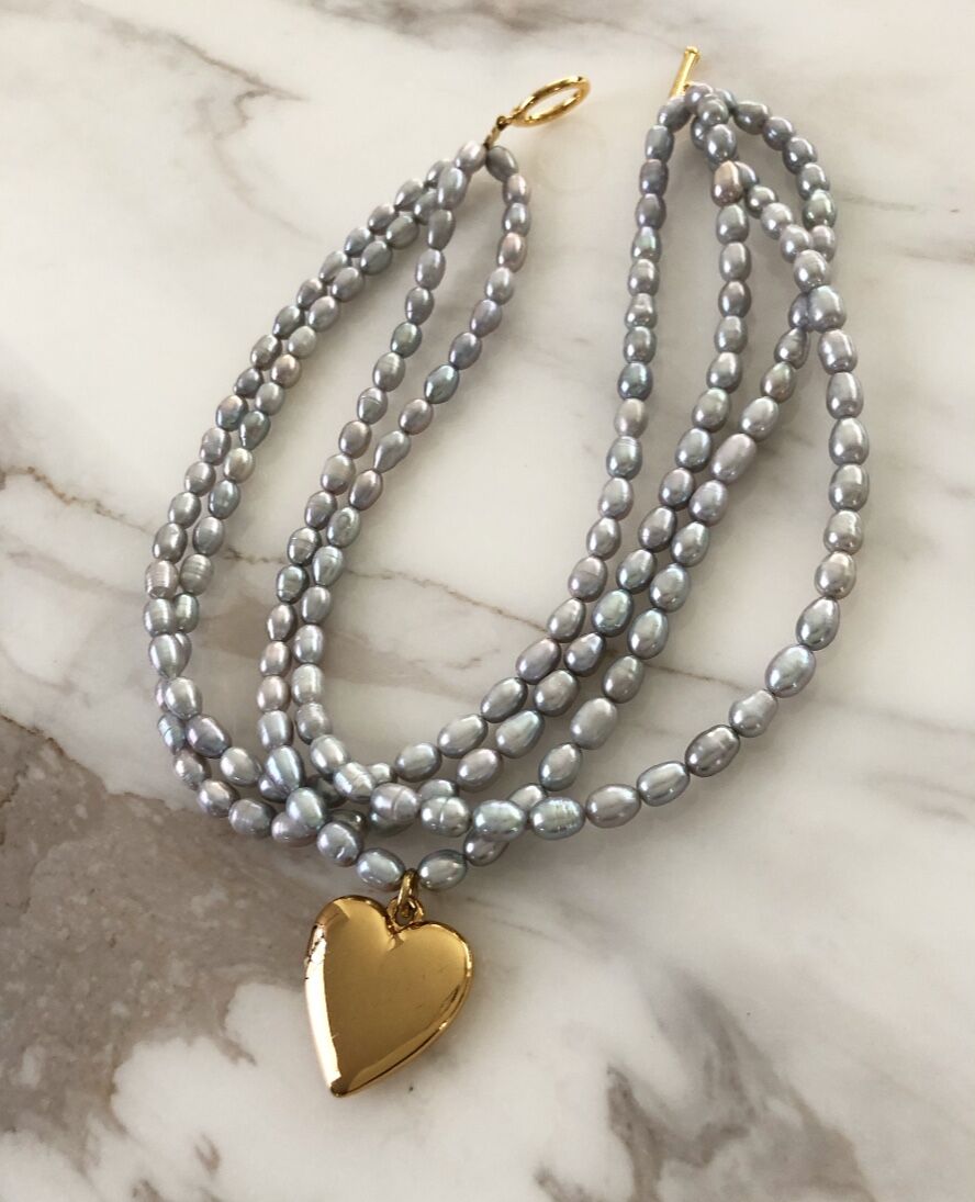 Timeless Pearly】ブラックパール×ゴールドハートモチーフネックレス