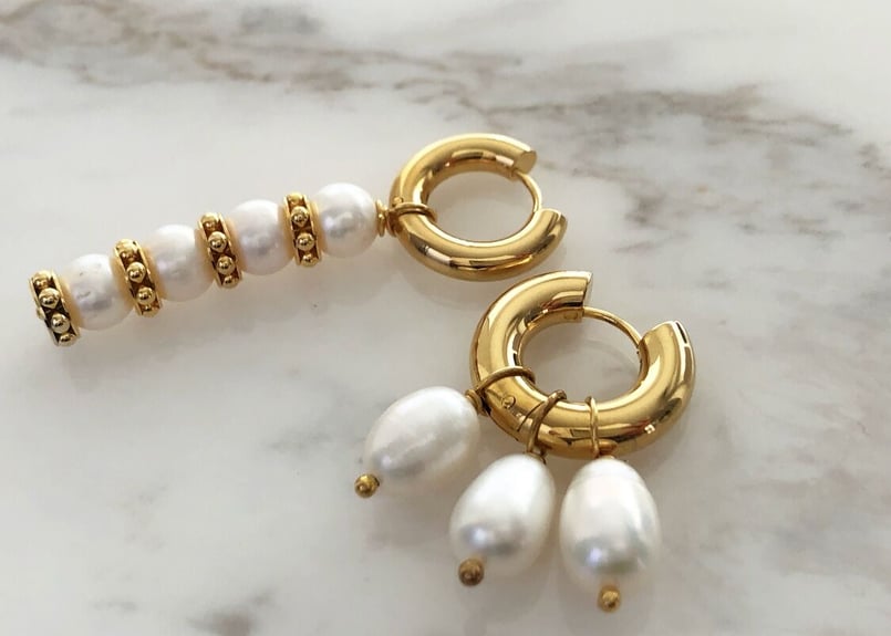 Timeless Pearly】egg型3粒パール・パール×スタッズ4連ピアス | Les