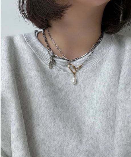 ash / necklace