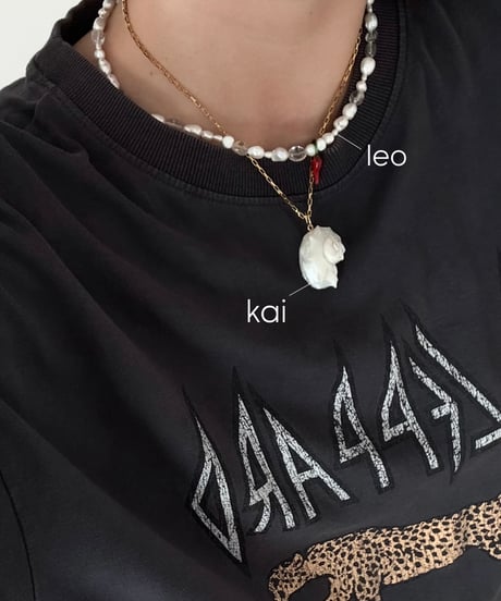 leo / necklace