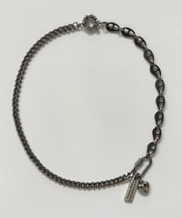 bily / necklace