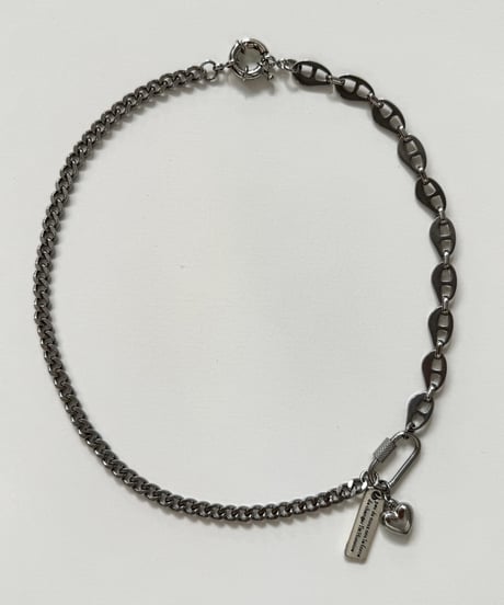bily / necklace