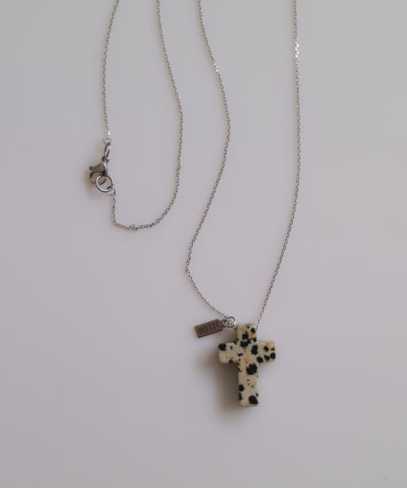 daleoss / necklace