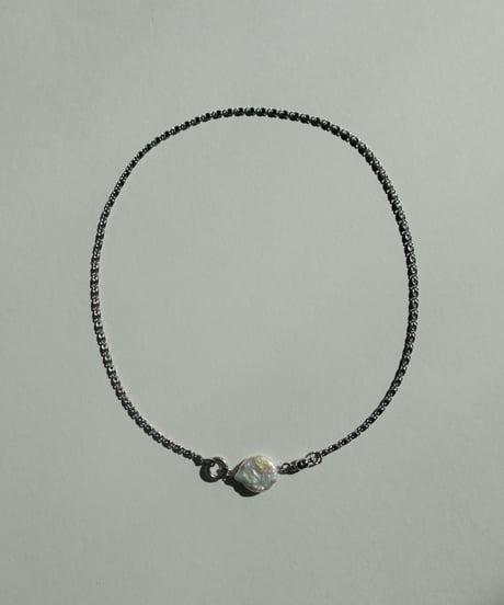 moon / necklace