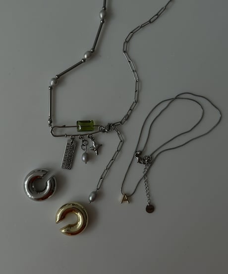 plump / ear cuff