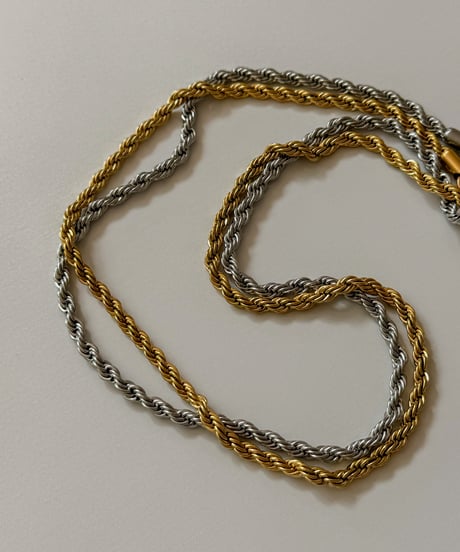seil / necklace