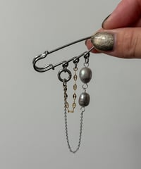 spilla / brooch