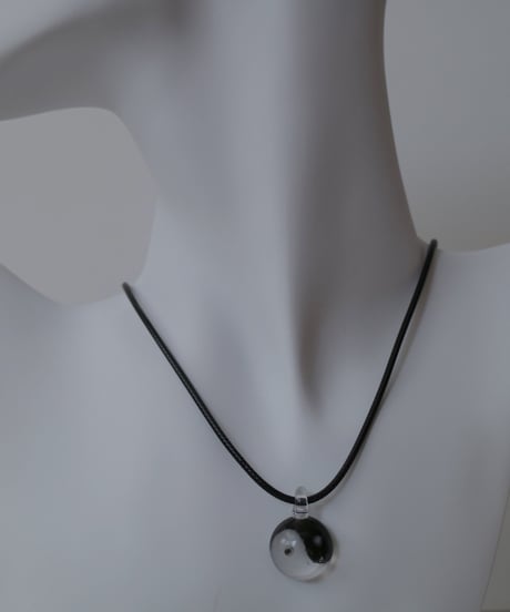 yin - yang / necklace