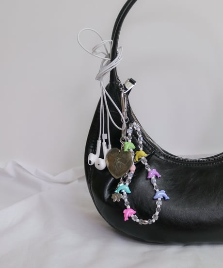 meta heart / key charm