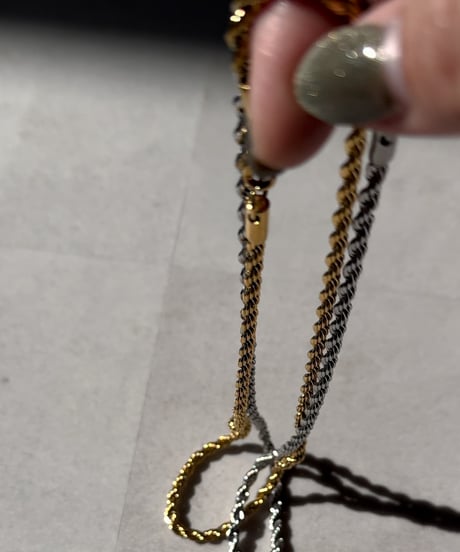 seil / necklace