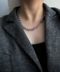 robert / necklace