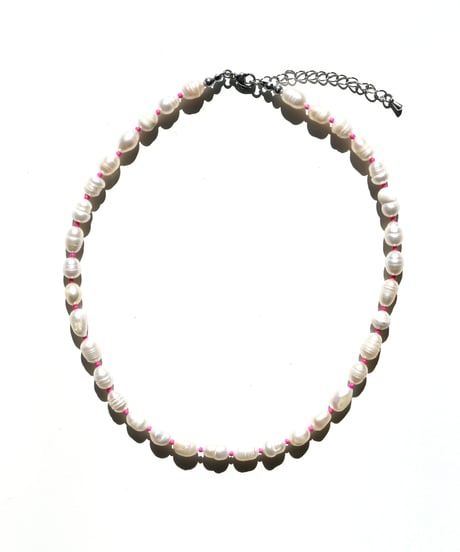 whity cuty / necklace