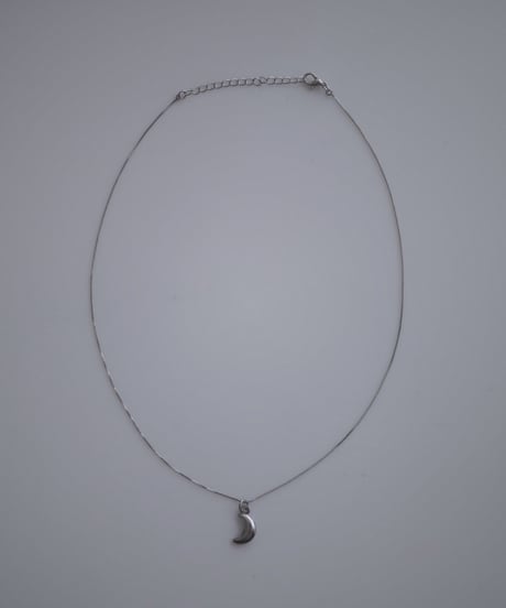 tsuki / necklace