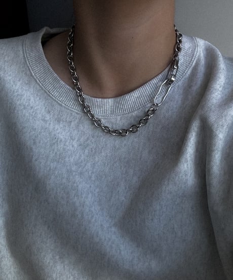 robert / necklace