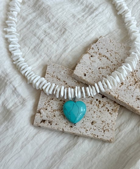 shelly / necklace