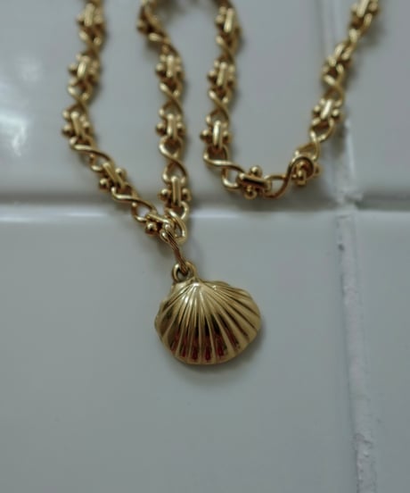 reef / necklace