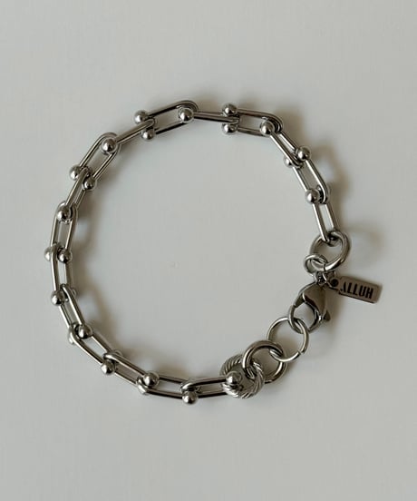 [restock!!] U / bracelet