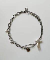 oakley / necklace