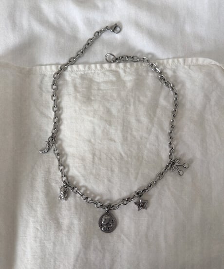 ron / necklace