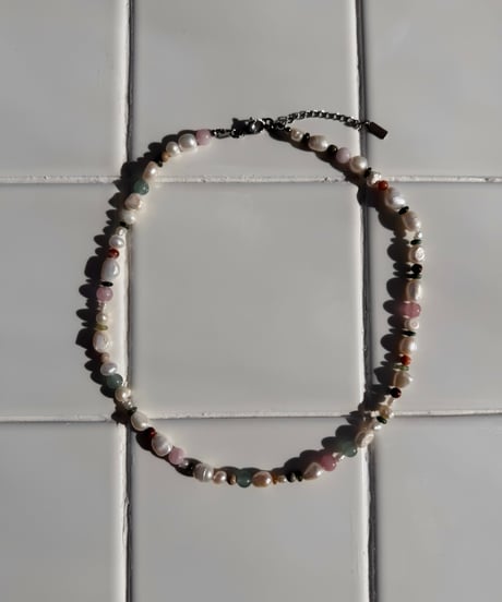 poise / necklace