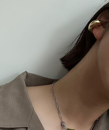 plump / ear cuff
