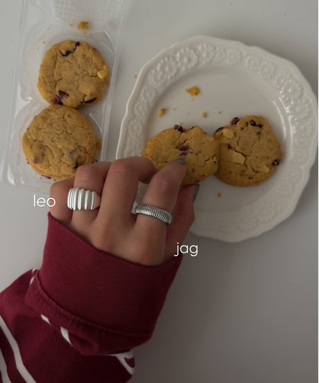 leo / ring
