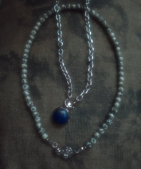 hazel  / necklace