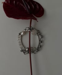 lily / necklace