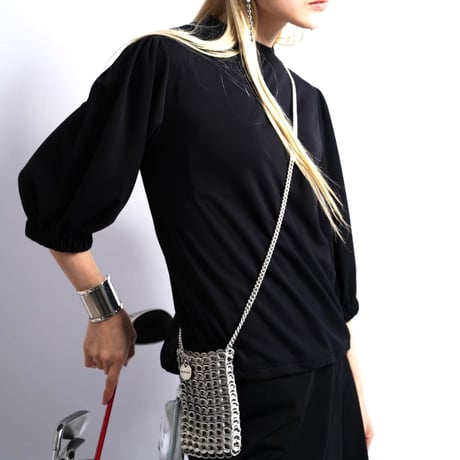 Maison Neude【 pinmesh balloon-sleeve mockneck 】