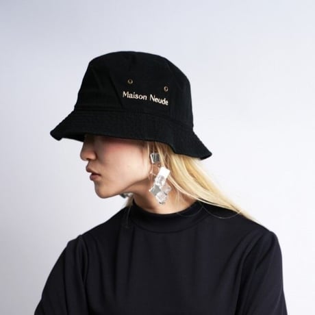 Maison Neude【 bucket hat-black 】