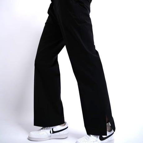 Maison Neude【 high tension slit-pants 】
