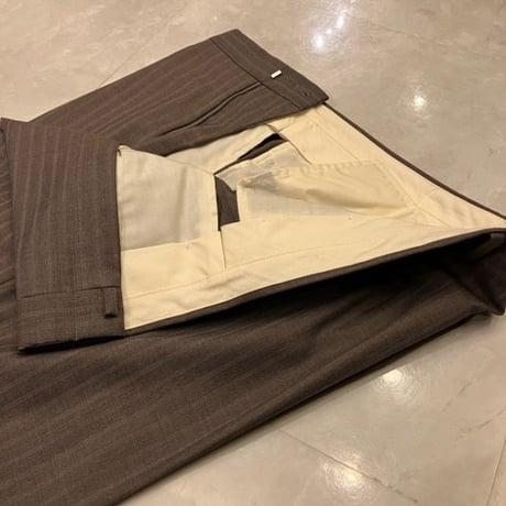 XL194｜D'URBAN( ダーバン)✕ロロピアーナ 2Bブラウングレーストライプスーツ(AB7)定価126,000円
