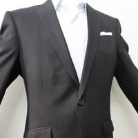 L238｜TETE HOMME(テット・オム) 2Bブラックシャドーストライプスーツ(A6)