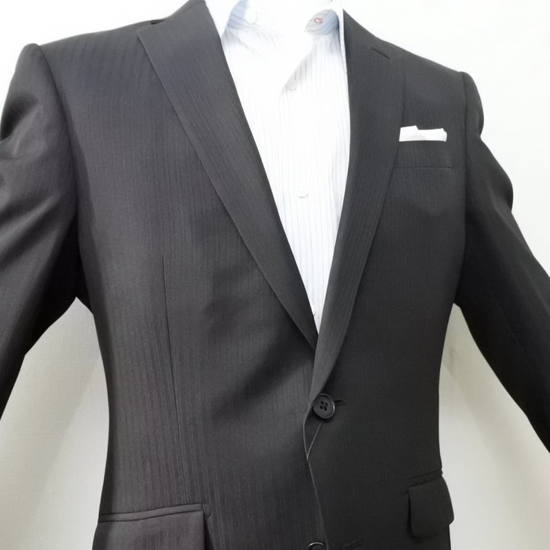 152｜TETE HOMME(テット・オム) 2Bブラックストライプスーツ(A6 