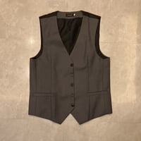 B13｜DIKAGE やや光沢グレーベスト(XL)