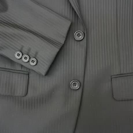 M105｜TAKEO KIKUCHI 2B艶ブラックシャドーストライプスーツ(2) 定価77,000円 タケオキクチ