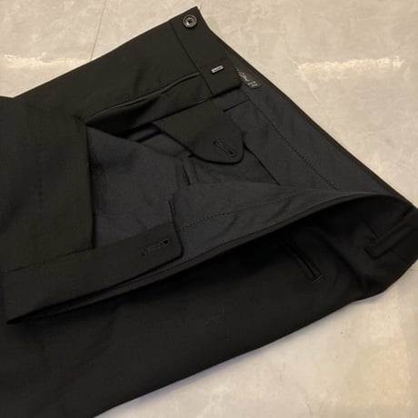 L134.5｜International Gallery BEAMS 2Bブラックシャドーストライプスーツ(48) 定価123,000円 インターナショナルギャラリービームス
