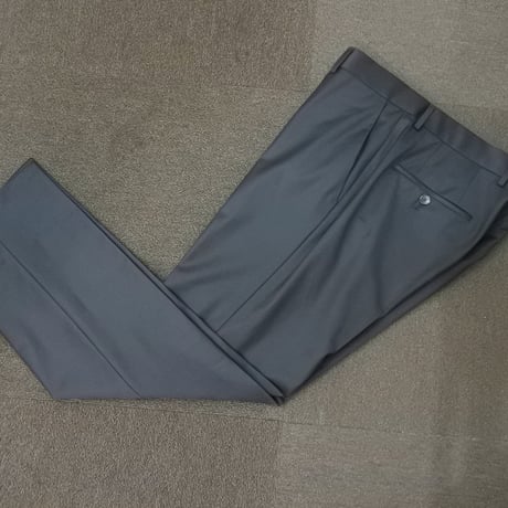 L157｜HUGO BOSS(ヒューゴボス) 2B艶ブラック３ピーススーツ(48) 定価163,000円