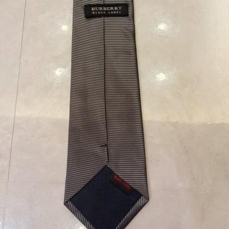 N22｜BURBERRY LONDON  光沢グレータイ