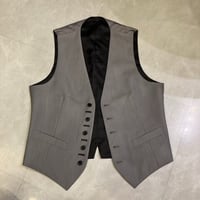 B26｜薄グレーリバーシブルベスト(L)