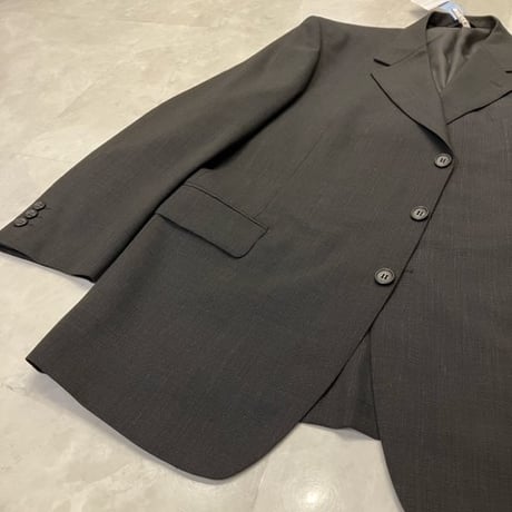 XL197｜D'URBAN( ダーバン) 段返り3Bダークグレースーツ(BB7)