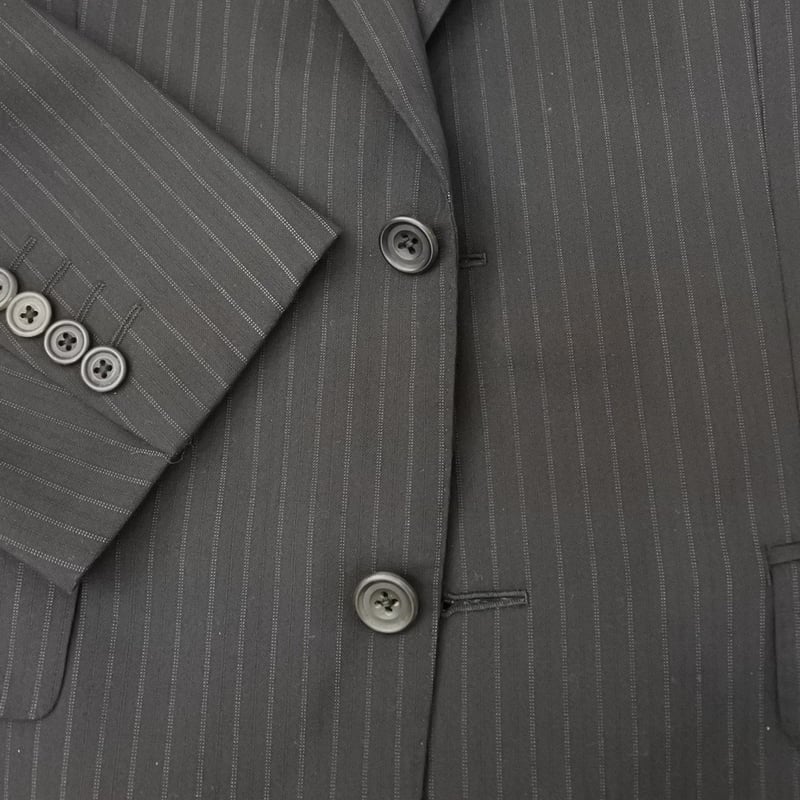 87｜BURBERRY LONDON 2ボタンブラックストライプスーツ(A4) 定価13万 バ 