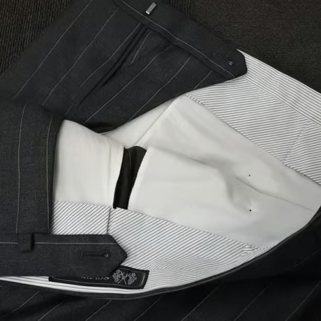 M92｜UNITED ARROWS SOVEREIGN 段返り3Bダークグレーストライプスーツ(46) 定価152,000円 ユナイテッドアローズ