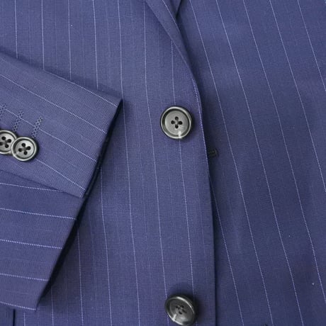 XL188｜D'URBAN( ダーバン) 2Bネイビーストライプスーツ(AB7)