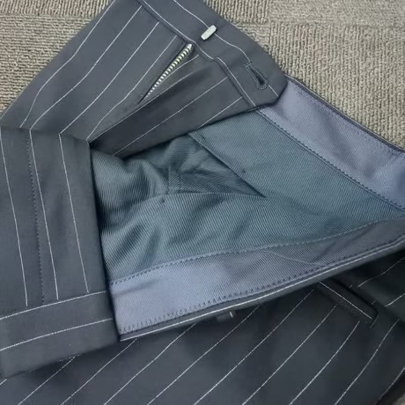 205｜TOMORROWLAND 2Bブラックストライプスーツ(44) 定価97,200円 ト