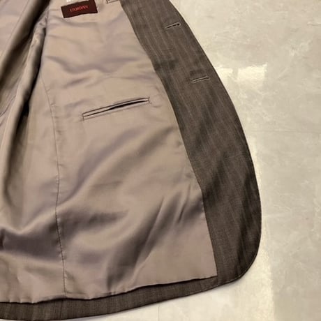 XL194｜D'URBAN( ダーバン)✕ロロピアーナ 2Bブラウングレーストライプスーツ(AB7)定価126,000円