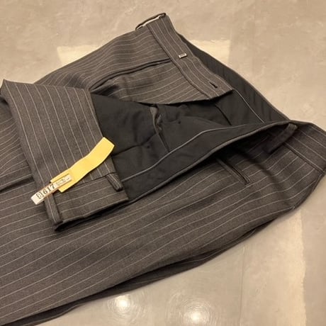 S57｜D'URBAN( ダーバン)✕ロロピアーナ 2Bダークグレーストライプスーツ(AB4)定価126,000円