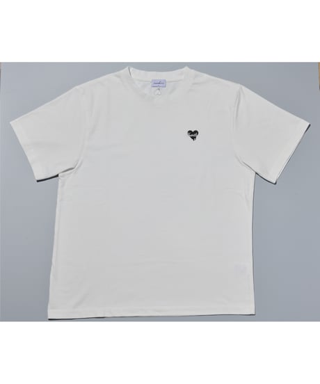 "Heartless" Tシャツ