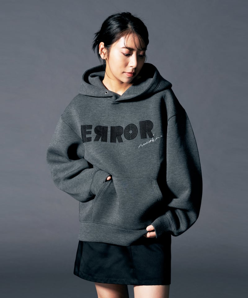 ERROR ラメ刺繍パーカー | Miiakiis Official Store