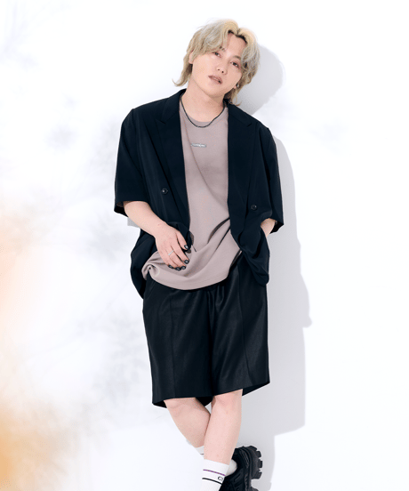 MiiakiisプレートTシャツ